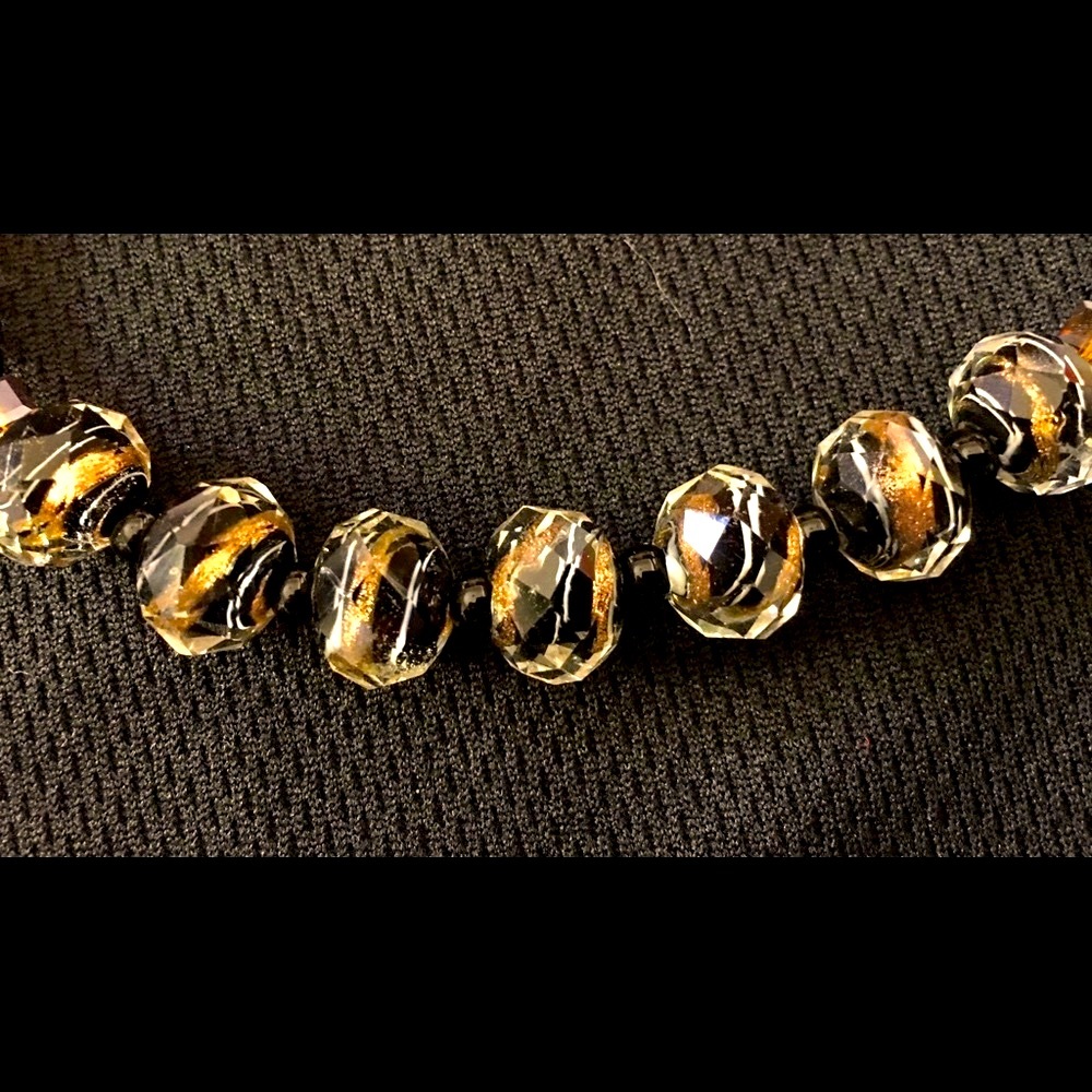 NWOT HANDCRAFTED ONE OF A KIND Rich amber, brown and black necklace